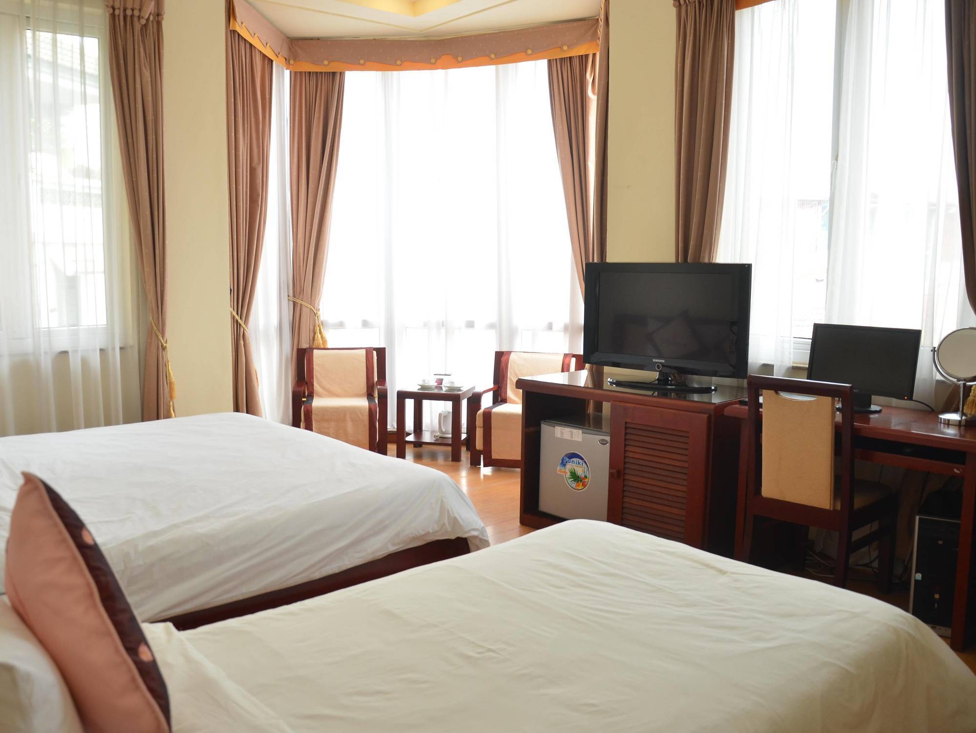 Camellia 4 Hotel Hanoï Extérieur photo