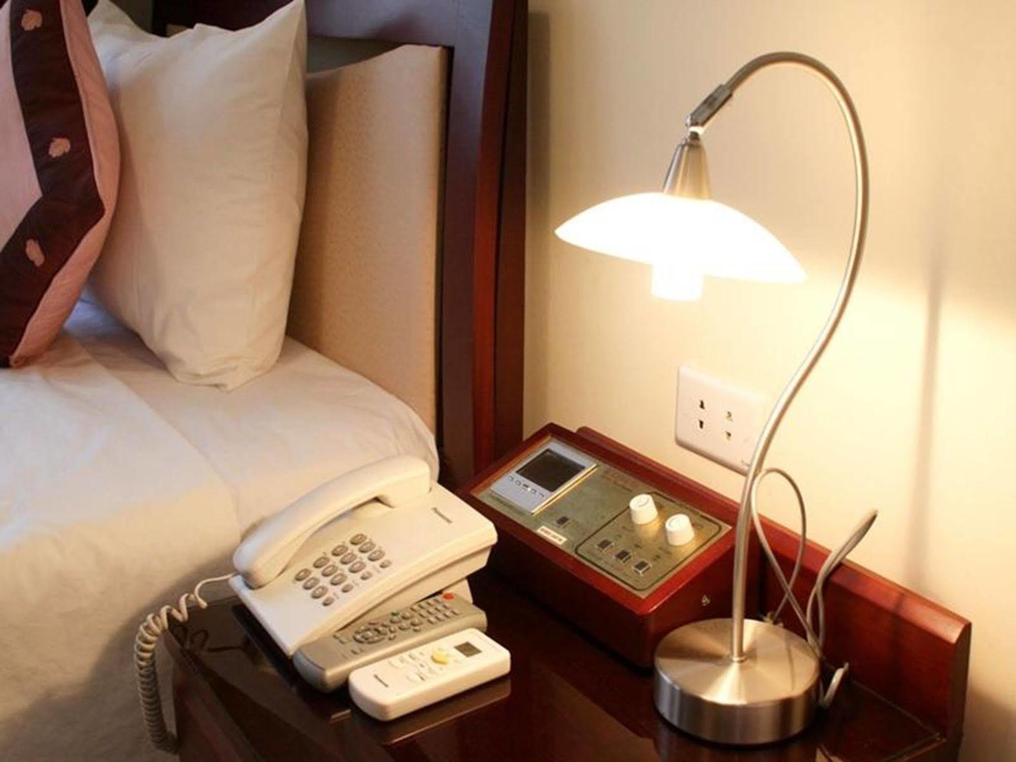 Camellia 4 Hotel Hanoï Extérieur photo